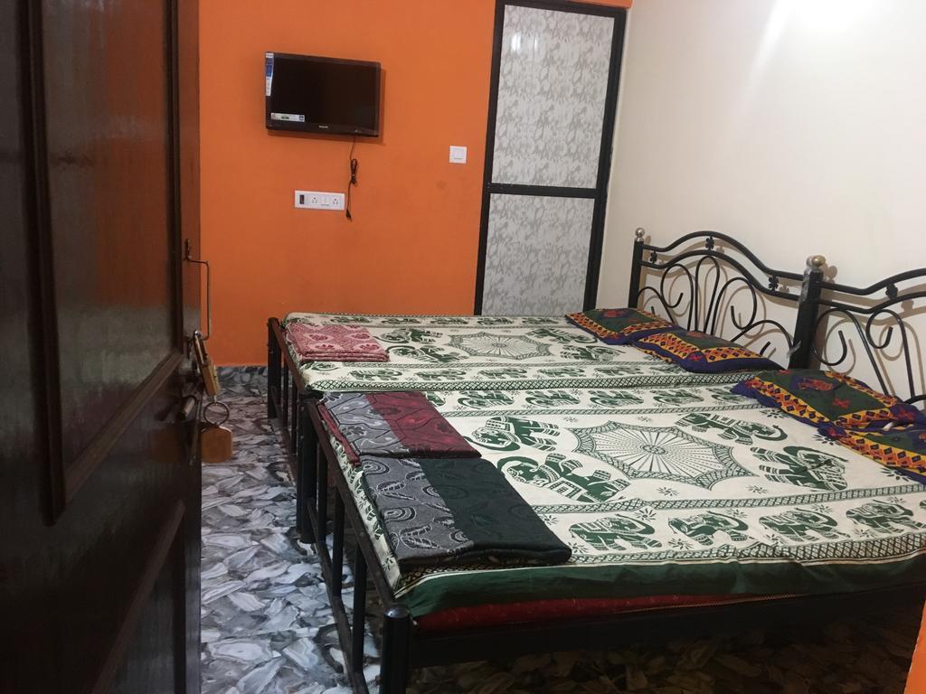 Fernandes Guest House Calangute Bagian luar foto
