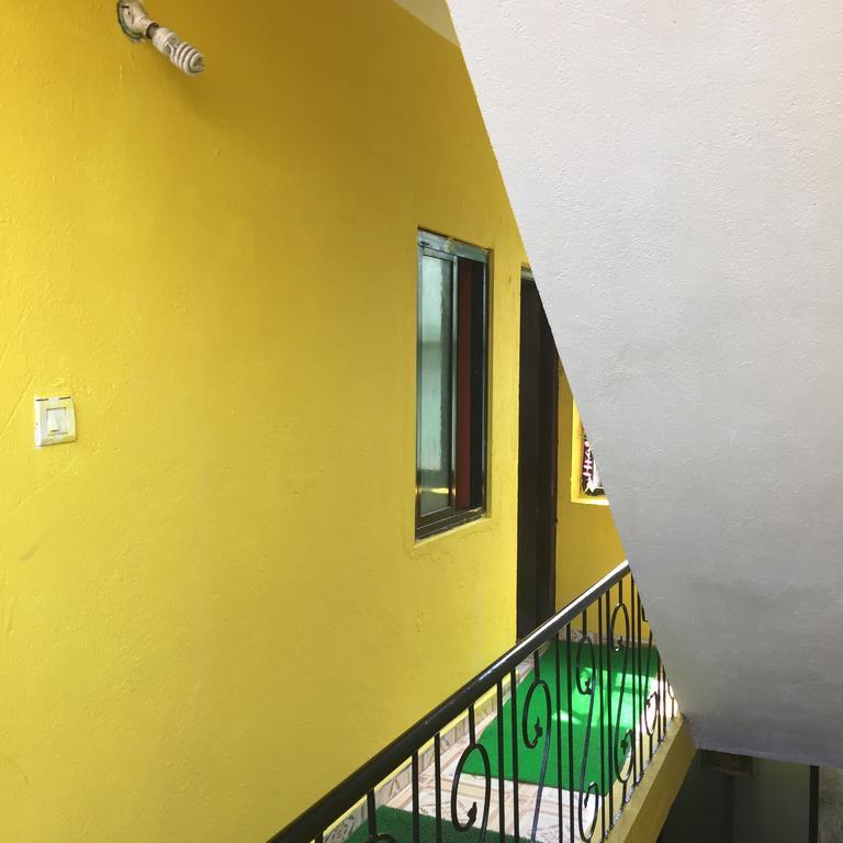 Fernandes Guest House Calangute Bagian luar foto